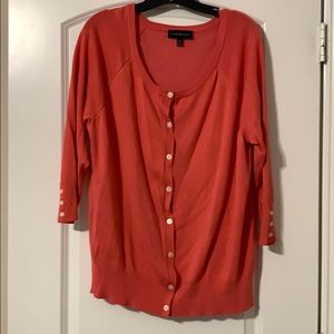 Cute 3/4 length cardigan!